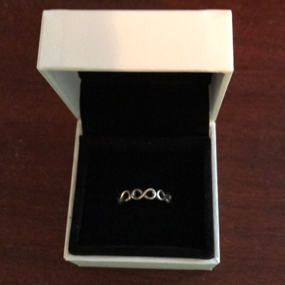 Pandora infinity ring